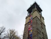 Testhängung der Textillaufbahn am Hutbergturm